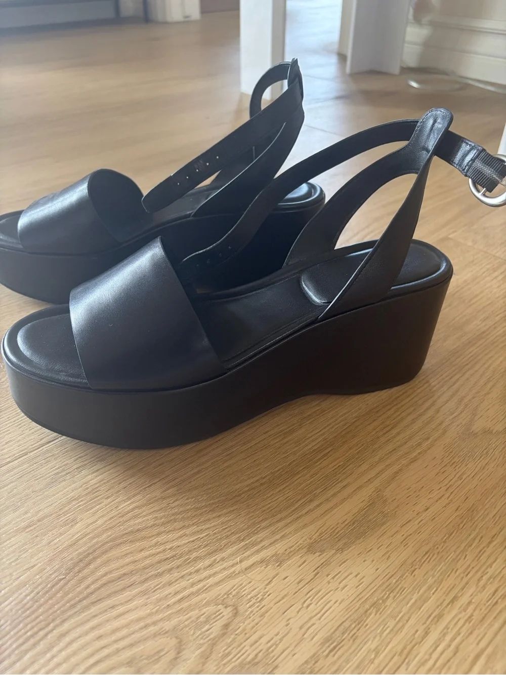 Vince Black Platform Strappy Sandals - Women